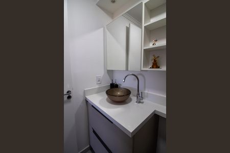 Apartamento para alugar com 60m², 2 quartos e 1 vaga Apartamento para alugar com 60m², 2 quartos e 1 vagaBanheiro da Suíte