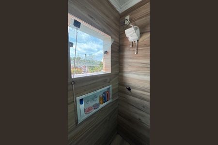 Casa à venda com 102m², 3 quartos e 1 vaga Casa à venda com 102m², 3 quartos e 1 vagaBanheiro 2