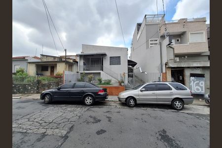 Casa à venda com 191m², 2 quartos e 3 vagasFachada