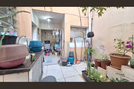 Casa à venda com 300m², 6 quartos e 2 vagasQuintal e área de serviço