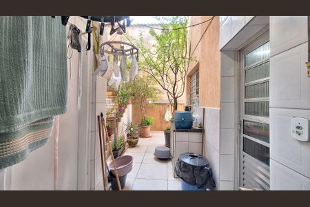 Casa à venda com 300m², 6 quartos e 2 vagasQuintal e área de serviço