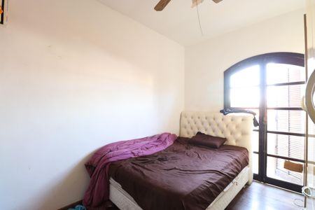 Casa à venda com 300m², 6 quartos e 2 vagasSuíte 2