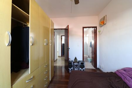Casa à venda com 300m², 6 quartos e 2 vagasSuíte 2