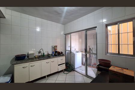 Casa à venda com 300m², 6 quartos e 2 vagasCozinha e Área de Serviço