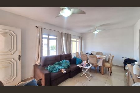 Casa à venda com 300m², 6 quartos e 2 vagasSala 2