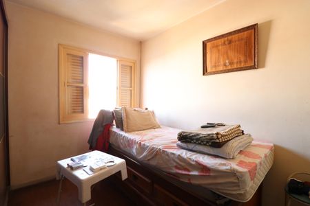 Casa à venda com 300m², 6 quartos e 2 vagasQuarto 2