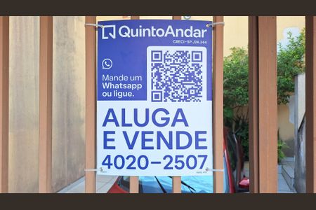 Casa à venda com 300m², 6 quartos e 2 vagasFachada Placa KBVE-476 12/11/25