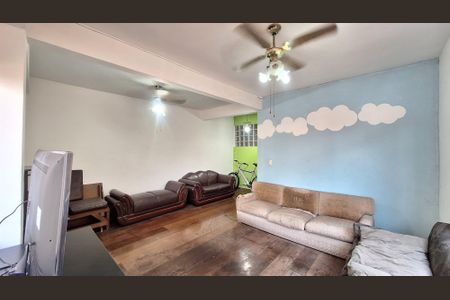 Casa à venda com 300m², 6 quartos e 2 vagasSala 1