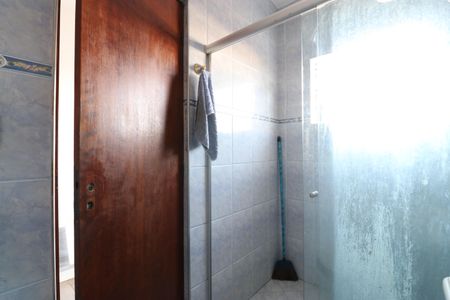 Casa à venda com 300m², 6 quartos e 2 vagasBanheiro da Suíte 1