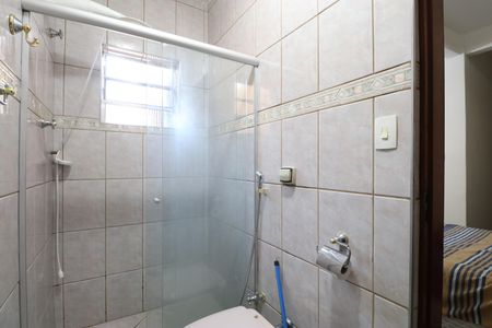 Casa à venda com 300m², 6 quartos e 2 vagasBanheiro da Suíte 3
