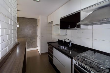 Cozinha de apartamento à venda com 3 quartos, 70m² em Vila Graciosa, São Paulo