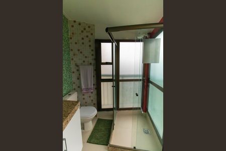 Apartamento à venda com 100m², 2 quartos e 2 vagasBanheiro da Suíte