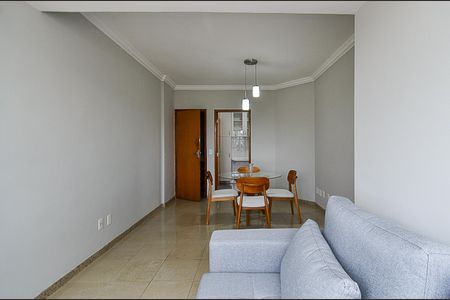 Sala de apartamento para alugar com 3 quartos, 66m² em Colégio Batista, Belo Horizonte