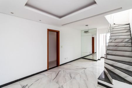 Apartamento à venda com 150m², 4 quartos e 2 vagas Apartamento à venda com 150m², 4 quartos e 2 vagasSala