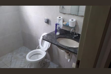 Casa à venda com 137m², 3 quartos e 2 vagasBanheiro