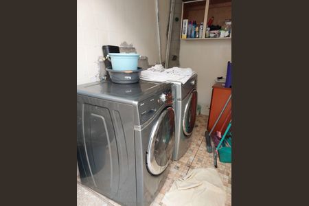 Casa à venda com 137m², 3 quartos e 2 vagasÁrea de Serviço