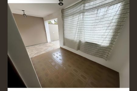 Casa para alugar com 300m², 3 quartos e 10 vagas