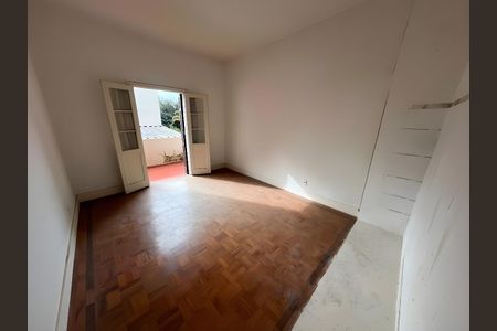 Casa para alugar com 300m², 3 quartos e 10 vagas