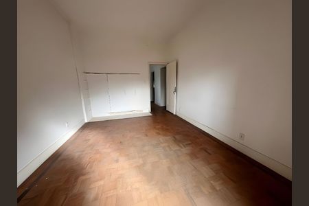 Casa para alugar com 300m², 3 quartos e 10 vagas