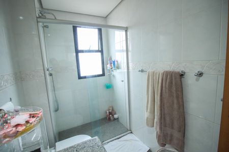 Apartamento à venda com 120m², 3 quartos e 3 vagas Apartamento à venda com 120m², 3 quartos e 3 vagasBanheiro Social