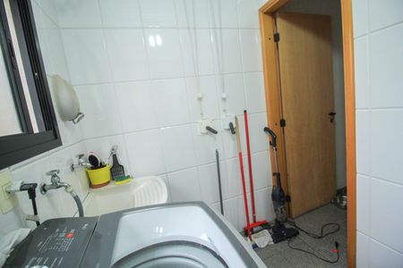 Apartamento à venda com 120m², 3 quartos e 3 vagas Apartamento à venda com 120m², 3 quartos e 3 vagasÁrea de Serviço