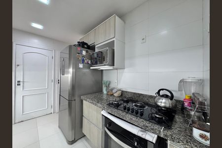 Apartamento à venda com 130m², 3 quartos e 3 vagas Apartamento à venda com 130m², 3 quartos e 3 vagasCozinha e Área de Serviço