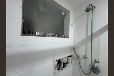 Apartamento à venda com 130m², 3 quartos e 3 vagas Apartamento à venda com 130m², 3 quartos e 3 vagasBanheiro Social