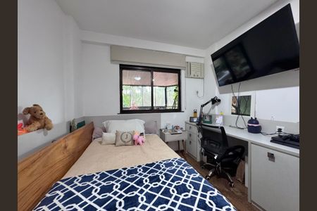 Apartamento à venda com 130m², 3 quartos e 3 vagas Apartamento à venda com 130m², 3 quartos e 3 vagasQuarto 2