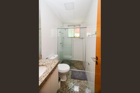 Apartamento à venda com 210m², 4 quartos e 2 vagas Apartamento à venda com 210m², 4 quartos e 2 vagasBanheiro suite