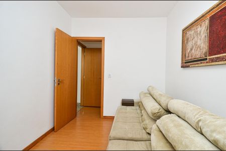 Apartamento à venda com 210m², 4 quartos e 2 vagas Apartamento à venda com 210m², 4 quartos e 2 vagasQuarto 2