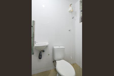 Apartamento à venda com 210m², 4 quartos e 2 vagas Apartamento à venda com 210m², 4 quartos e 2 vagasArea de serviço/ banheiro