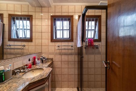 Casa à venda com 125m², 4 quartos e 4 vagasBanheiro da Suíte