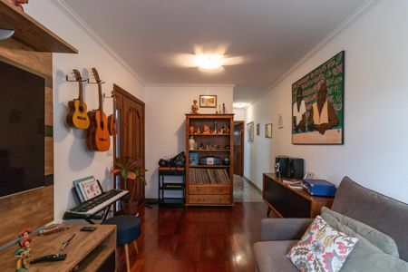 Sala de casa à venda com 4 quartos, 125m² em Vila Romana, São Paulo