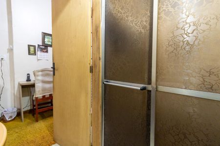 Casa à venda com 145m², 3 quartos e 2 vagasBanheiro