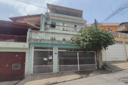 Casa para alugar com 90m², 2 quartos e sem vaga Casa para alugar com 90m², 2 quartos e sem vagaFachada