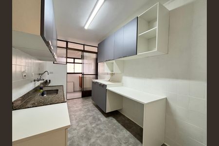 Apartamento para alugar com 79m², 2 quartos e 2 vagasCozinha