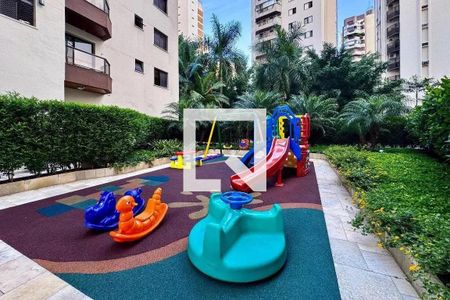 Apartamento para alugar com 79m², 2 quartos e 2 vagasÁrea comum - Playground