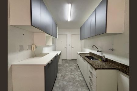 Apartamento para alugar com 79m², 2 quartos e 2 vagasCozinha