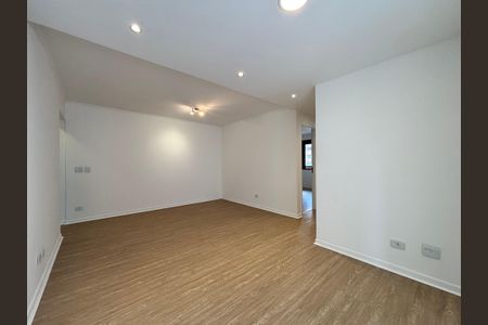 Apartamento para alugar com 79m², 2 quartos e 2 vagasSala