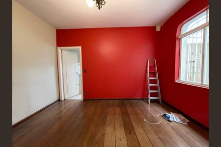 Casa à venda com 173m², 5 quartos e 4 vagas Casa à venda com 173m², 5 quartos e 4 vagasSala de Jantar