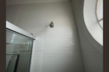 Casa à venda com 173m², 5 quartos e 4 vagas Casa à venda com 173m², 5 quartos e 4 vagasBanheiro 1