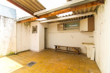 Casa à venda com 100m², 2 quartos e 1 vagaÁrea de Serviço