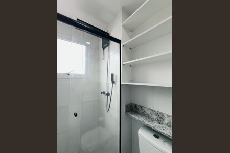 Apartamento à venda com 69m², 2 quartos e 2 vagas Apartamento à venda com 69m², 2 quartos e 2 vagasBanheiro da Suíte