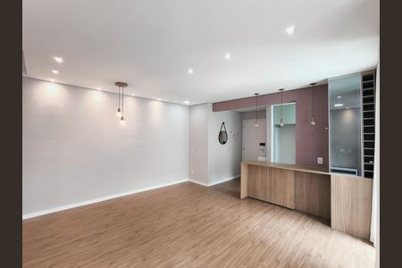 Apartamento à venda com 69m², 2 quartos e 2 vagas Apartamento à venda com 69m², 2 quartos e 2 vagasSala