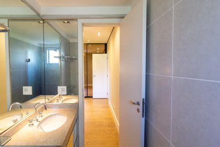 Apartamento para alugar com 80m², 2 quartos e 1 vaga Apartamento para alugar com 80m², 2 quartos e 1 vagaBanheiro Suíte 2