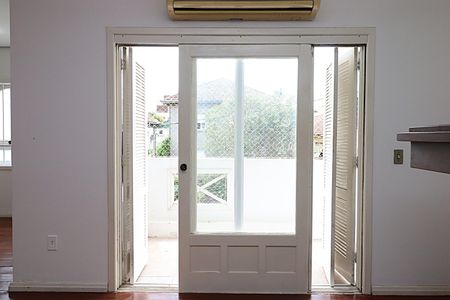 Apartamento para alugar com 298m², 3 quartos e 2 vagasSala