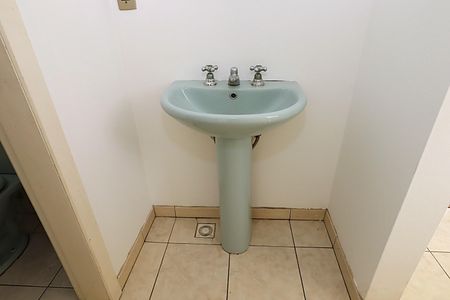 Apartamento para alugar com 298m², 3 quartos e 2 vagasÁrea comum - Banheiro do Salão de Festas