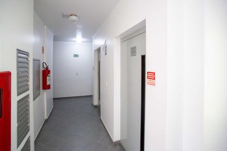 Apartamento à venda com 60m², 2 quartos e 1 vagaHall de entrada