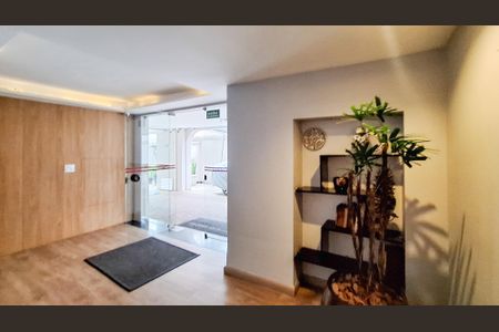 Apartamento à venda com 68m², 2 quartos e sem vaga Apartamento à venda com 68m², 2 quartos e sem vagaHall de entrada