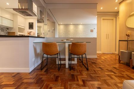 Apartamento à venda com 68m², 2 quartos e sem vaga Apartamento à venda com 68m², 2 quartos e sem vagaSala de Jantar